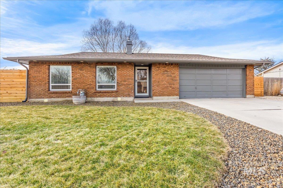 10887 W Musket St., Boise, Idaho 83713, 3 Bedrooms, 2 Bathrooms, Residential For Sale, Price $445,000,MLS 98975619