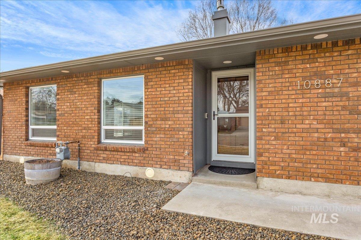 10887 W Musket St., Boise, Idaho 83713, 3 Bedrooms, 2 Bathrooms, Residential For Sale, Price $445,000,MLS 98975619