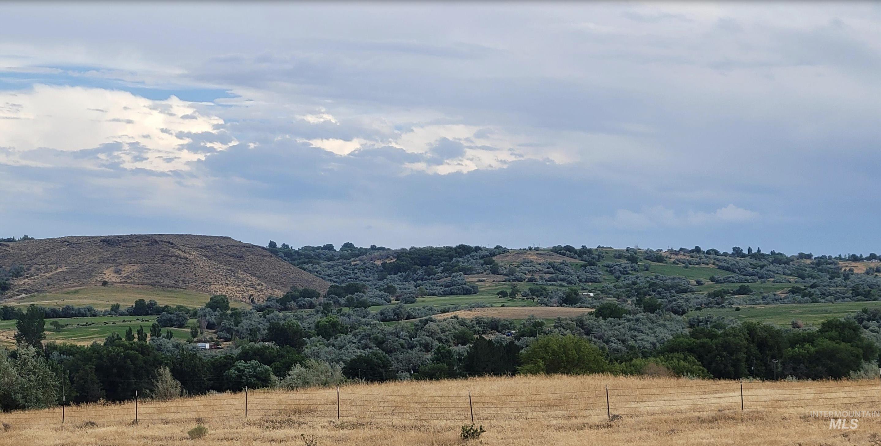 TBD N 1280 E (Parcel 2), Buhl, Idaho 83316, Land For Sale, Price $200,000,MLS 98975620