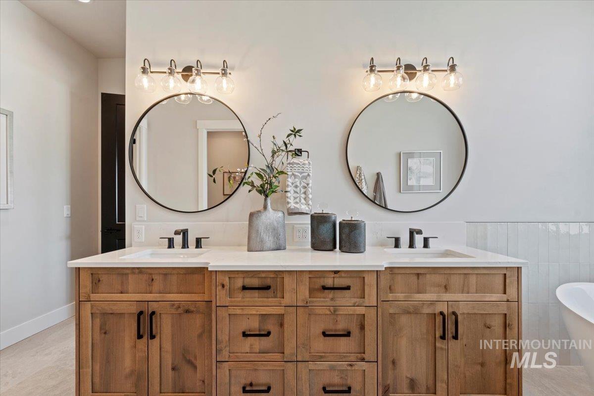 7573 Riverfront Dr, Marsing, Idaho 83639, 5 Bedrooms, 5 Bathrooms, Residential For Sale, Price $1,399,900,MLS 98975621