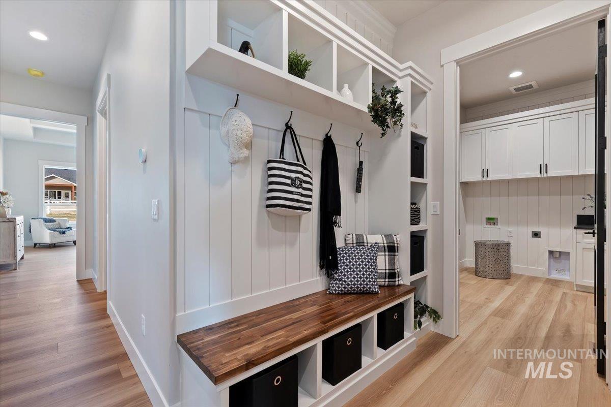 7573 Riverfront Dr, Marsing, Idaho 83639, 5 Bedrooms, 5 Bathrooms, Residential For Sale, Price $1,399,900,MLS 98975621