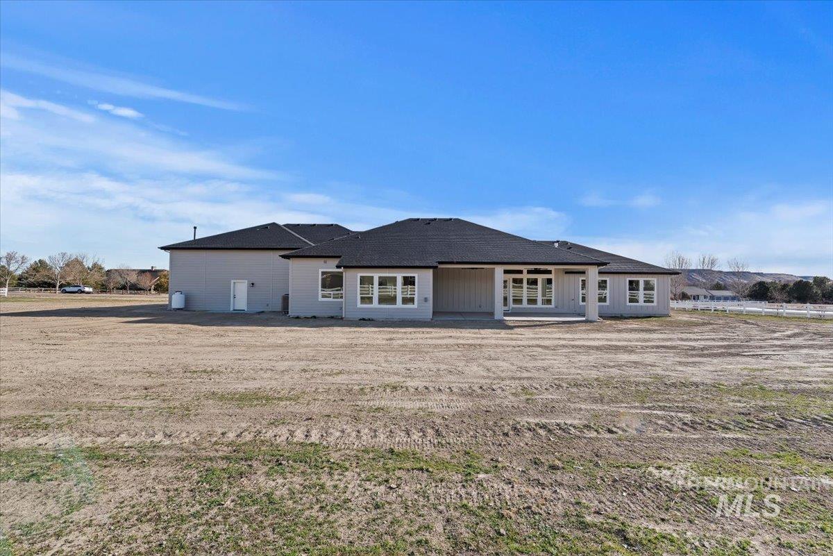 7573 Riverfront Dr, Marsing, Idaho 83639, 5 Bedrooms, 5 Bathrooms, Residential For Sale, Price $1,399,900,MLS 98975621