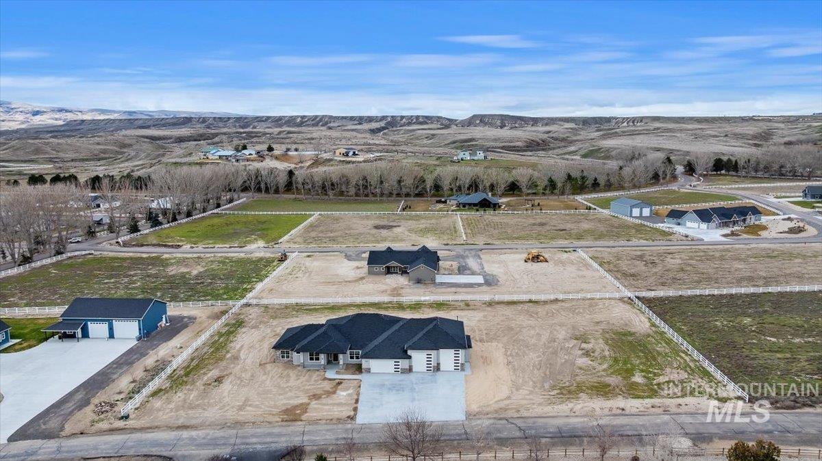 7573 Riverfront Dr, Marsing, Idaho 83639, 5 Bedrooms, 5 Bathrooms, Residential For Sale, Price $1,399,900,MLS 98975621