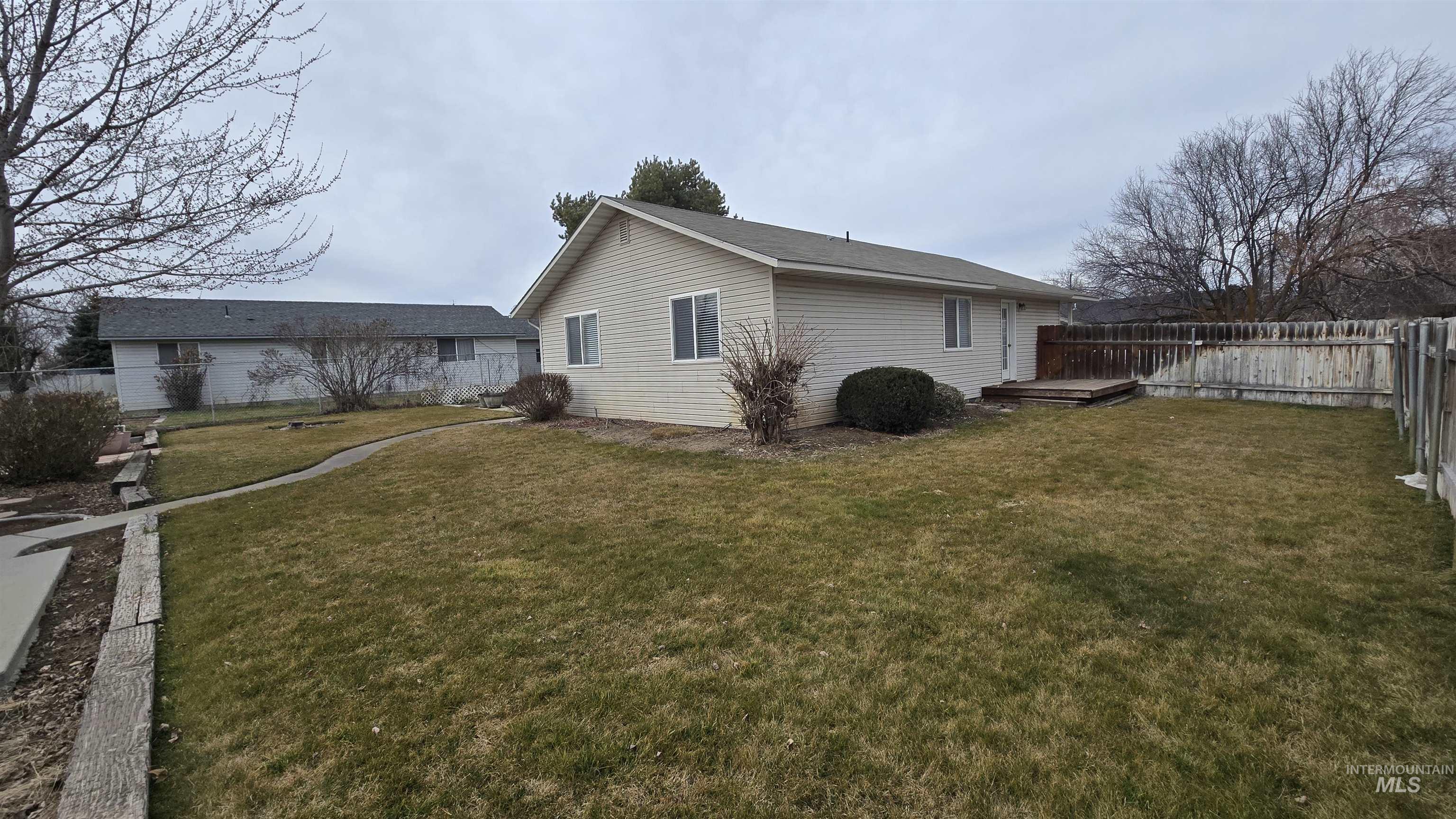 50 10th Ave. N, Payette, Idaho 83661, 3 Bedrooms, 2 Bathrooms, Residential For Sale, Price $325,000,MLS 98975624