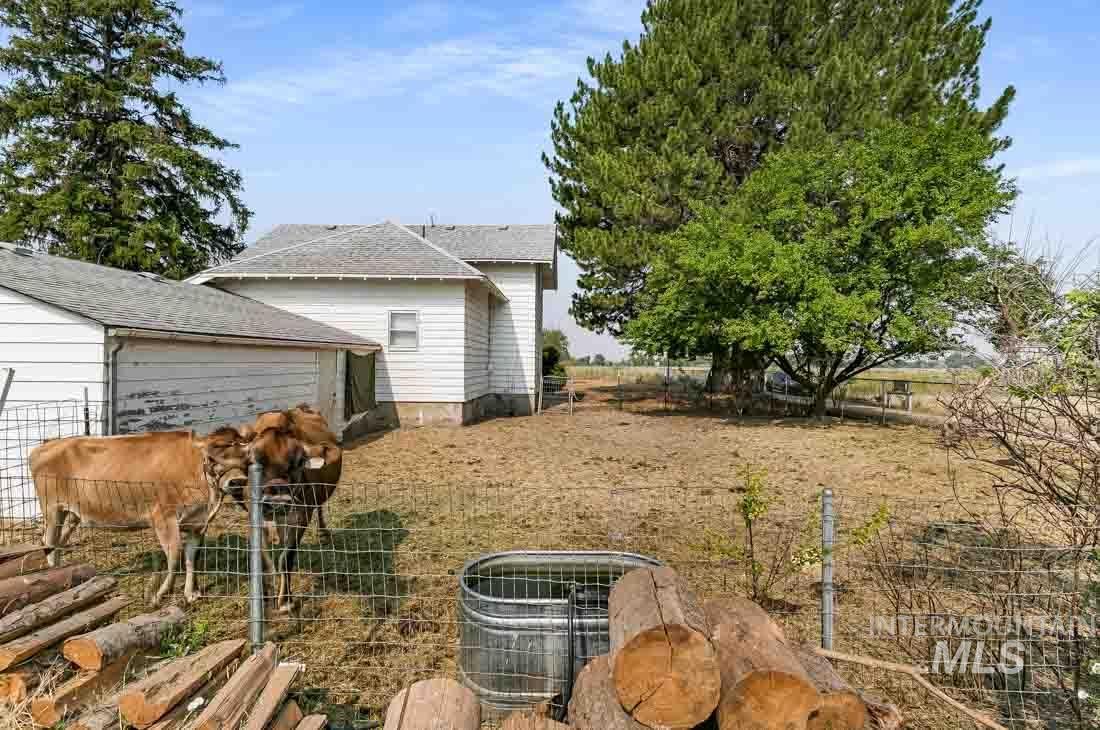 148 Glascock, Weiser, Idaho 83672, 4 Bedrooms, 2 Bathrooms, Residential For Sale, Price $419,000,MLS 98975625