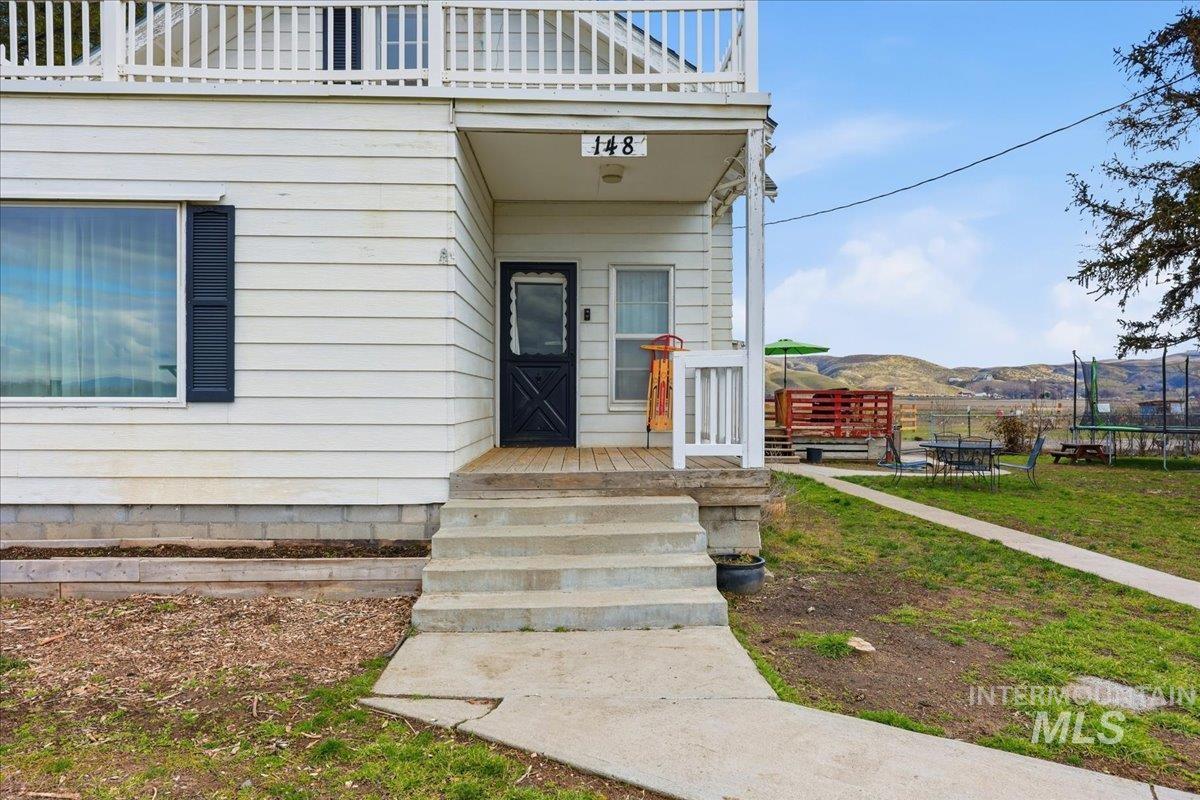 148 Glascock, Weiser, Idaho 83672, 4 Bedrooms, 2 Bathrooms, Residential For Sale, Price $419,000,MLS 98975625