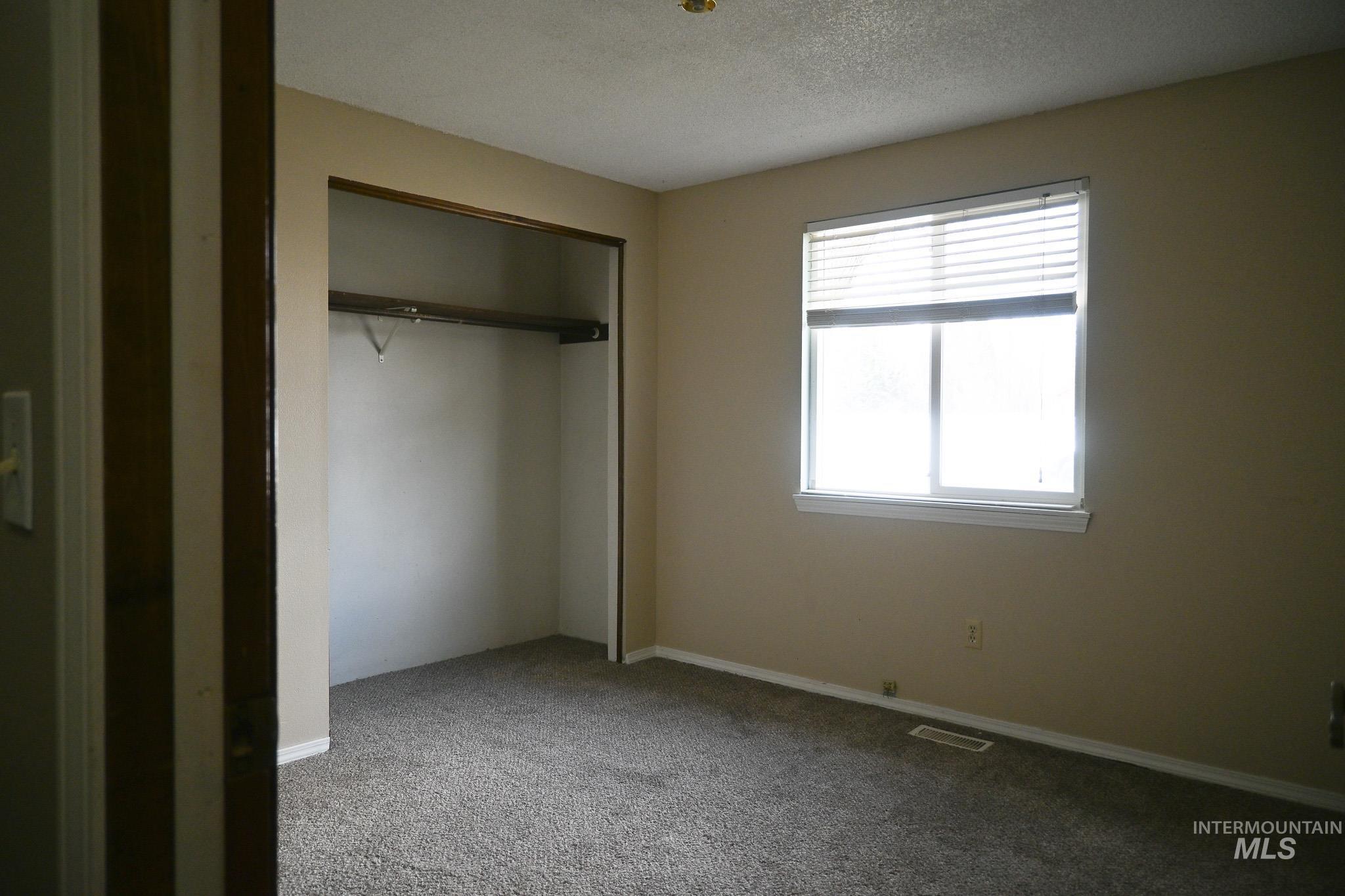 8969 W Kiowa Dr, Boise, Idaho 83709, 3 Bedrooms, 2 Bathrooms, Residential For Sale, Price $450,000,MLS 98975631