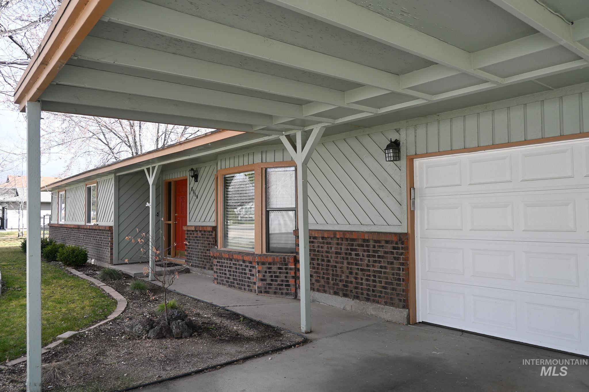 8969 W Kiowa Dr, Boise, Idaho 83709, 3 Bedrooms, 2 Bathrooms, Residential For Sale, Price $450,000,MLS 98975631