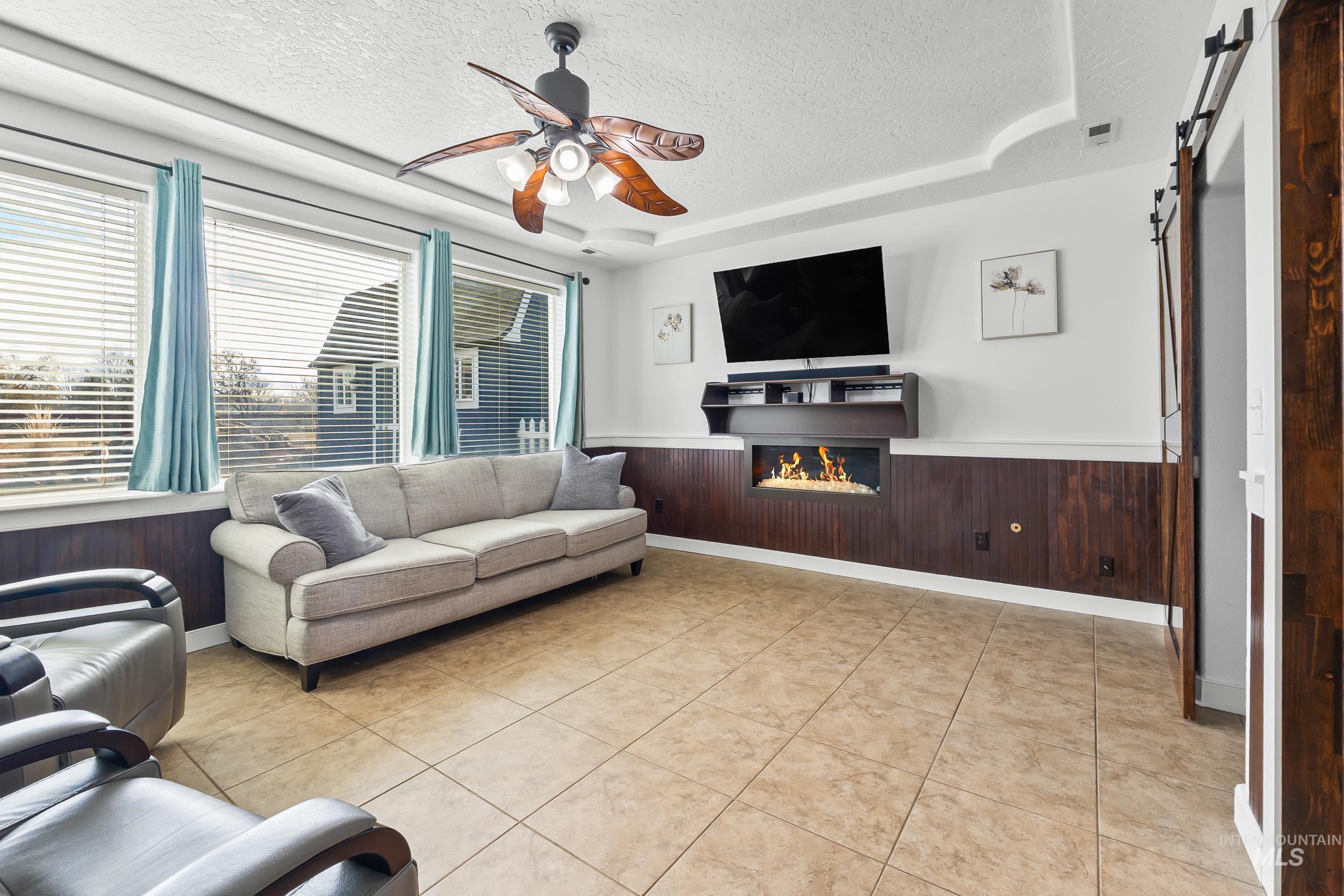 528 N Elizabeth, Star, Idaho 83669, 3 Bedrooms, 2 Bathrooms, Residential For Sale, Price $472,990,MLS 98975632