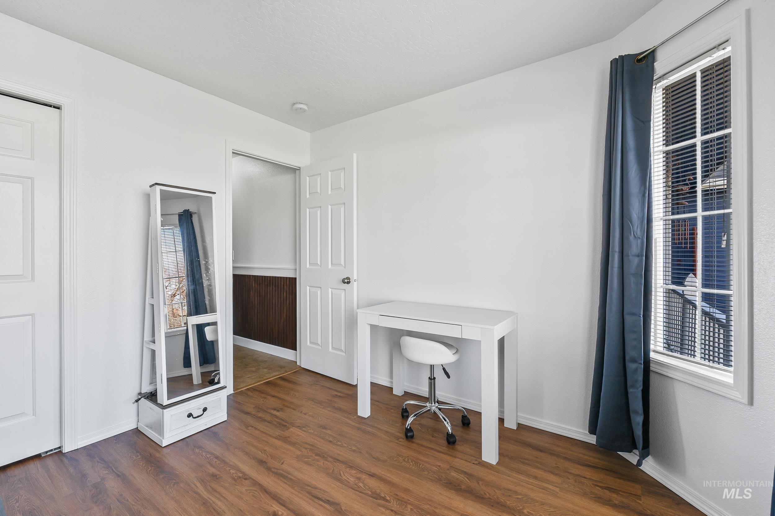 528 N Elizabeth, Star, Idaho 83669, 3 Bedrooms, 2 Bathrooms, Residential For Sale, Price $472,990,MLS 98975632