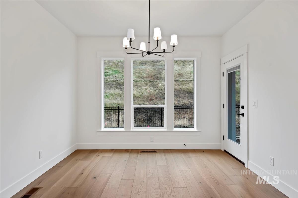 6602 N Good Dr., Eagle, Idaho 83629, 3 Bedrooms, 2 Bathrooms, Residential For Sale, Price $649,880,MLS 98975633