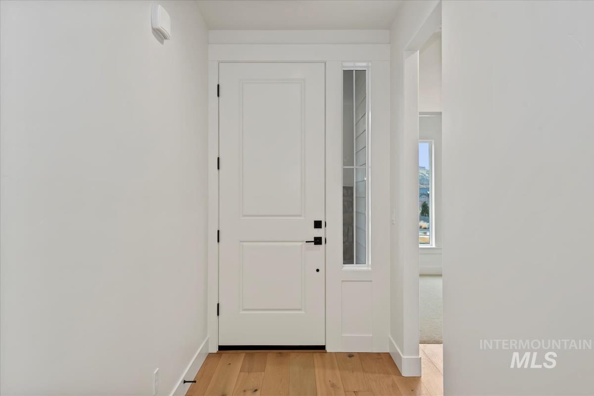 6602 N Good Dr., Eagle, Idaho 83629, 3 Bedrooms, 2 Bathrooms, Residential For Sale, Price $649,880,MLS 98975633