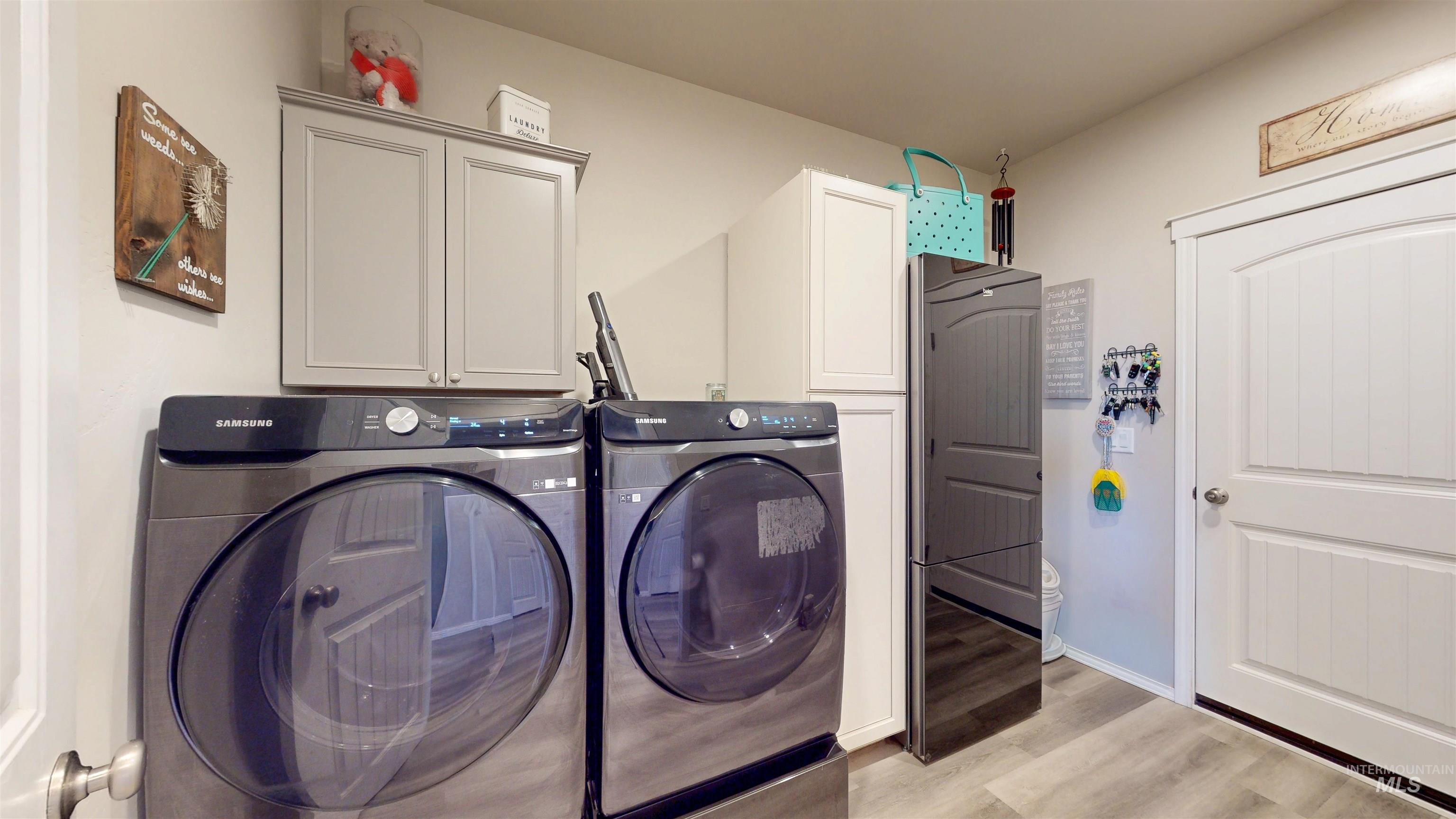 1103 Meadow Lake Loop, Buhl, Idaho 83316, 3 Bedrooms, 2 Bathrooms, Residential For Sale, Price $397,000,MLS 98975635