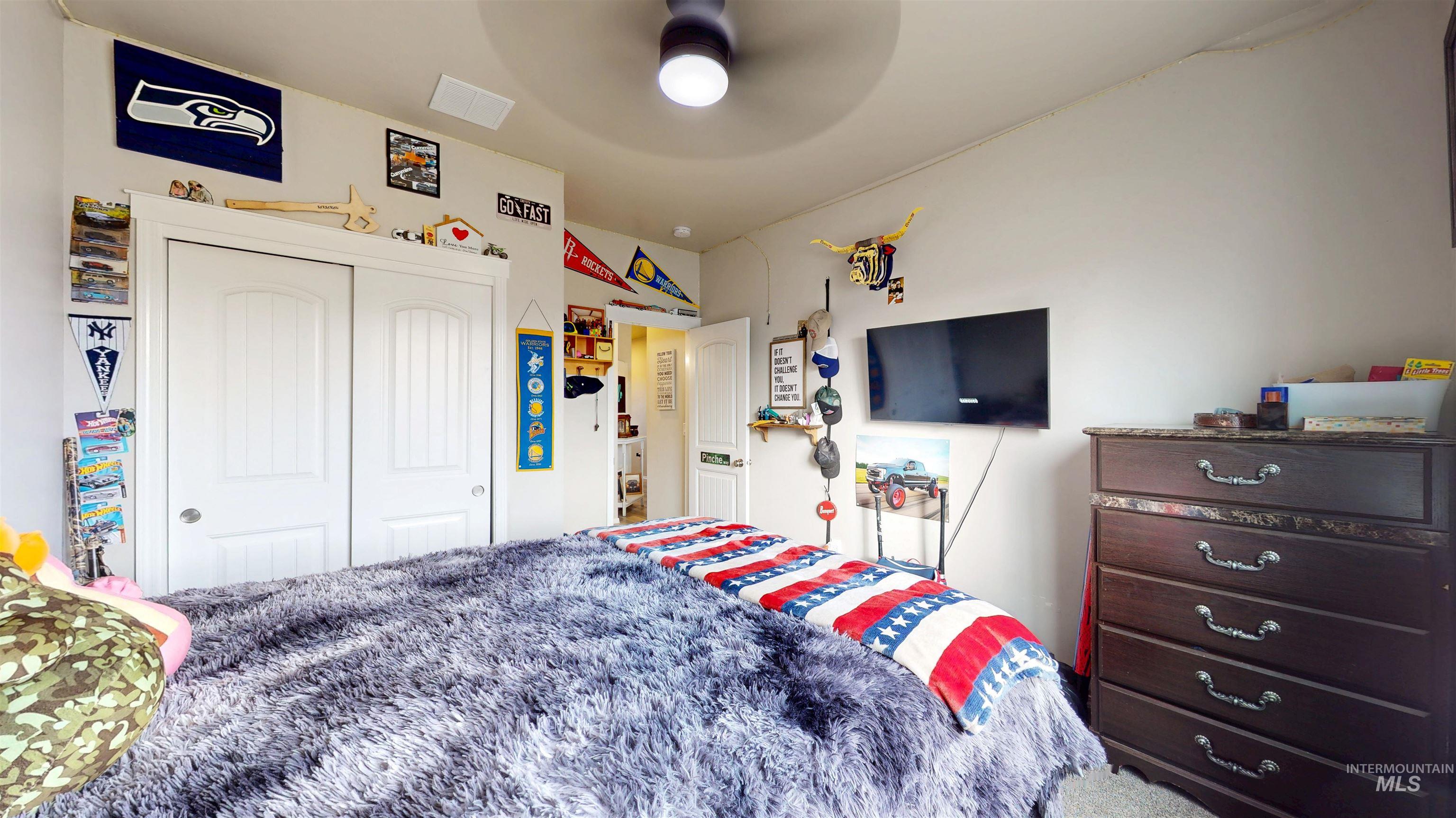 1103 Meadow Lake Loop, Buhl, Idaho 83316, 3 Bedrooms, 2 Bathrooms, Residential For Sale, Price $397,000,MLS 98975635