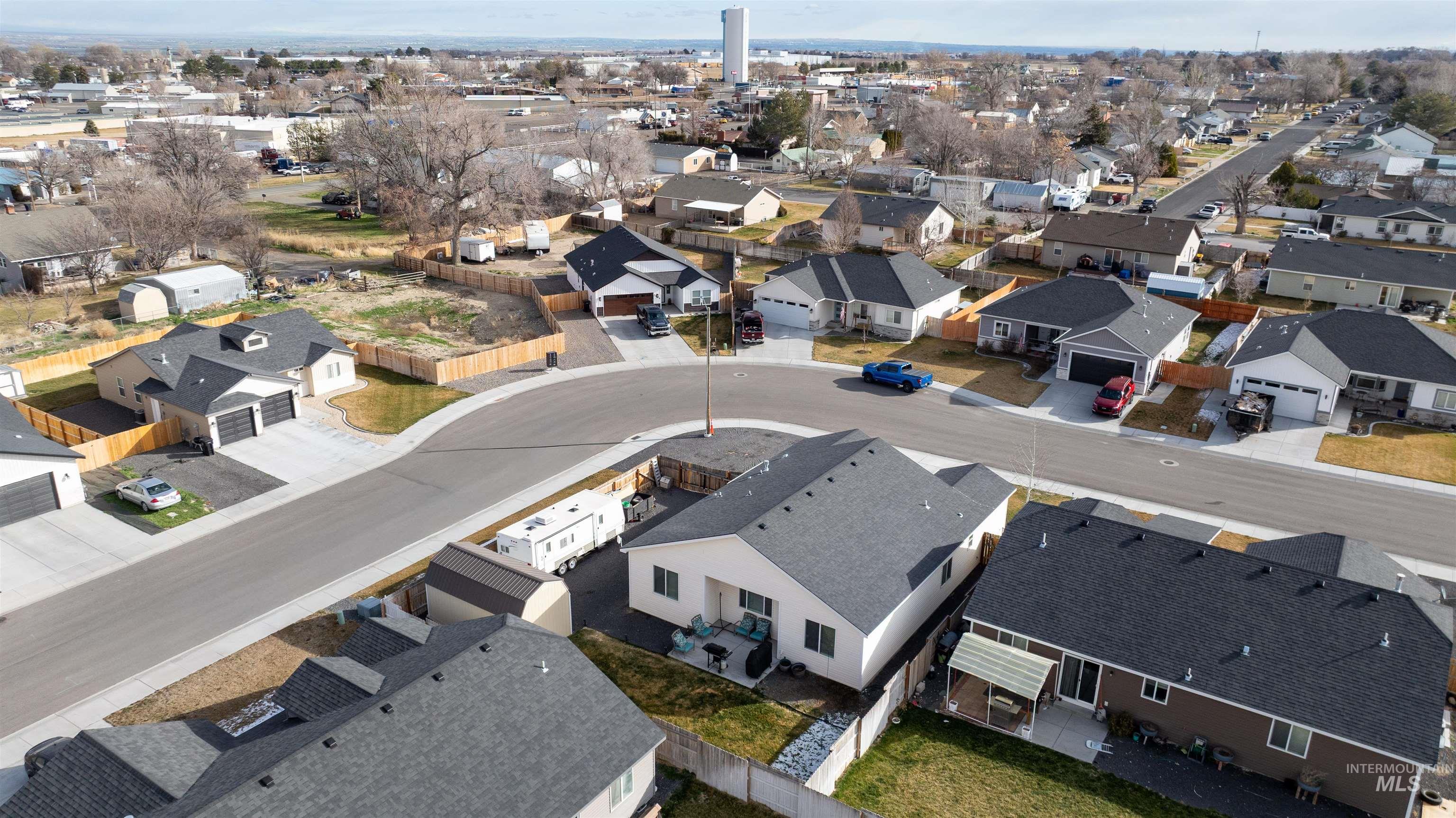 1103 Meadow Lake Loop, Buhl, Idaho 83316, 3 Bedrooms, 2 Bathrooms, Residential For Sale, Price $397,000,MLS 98975635