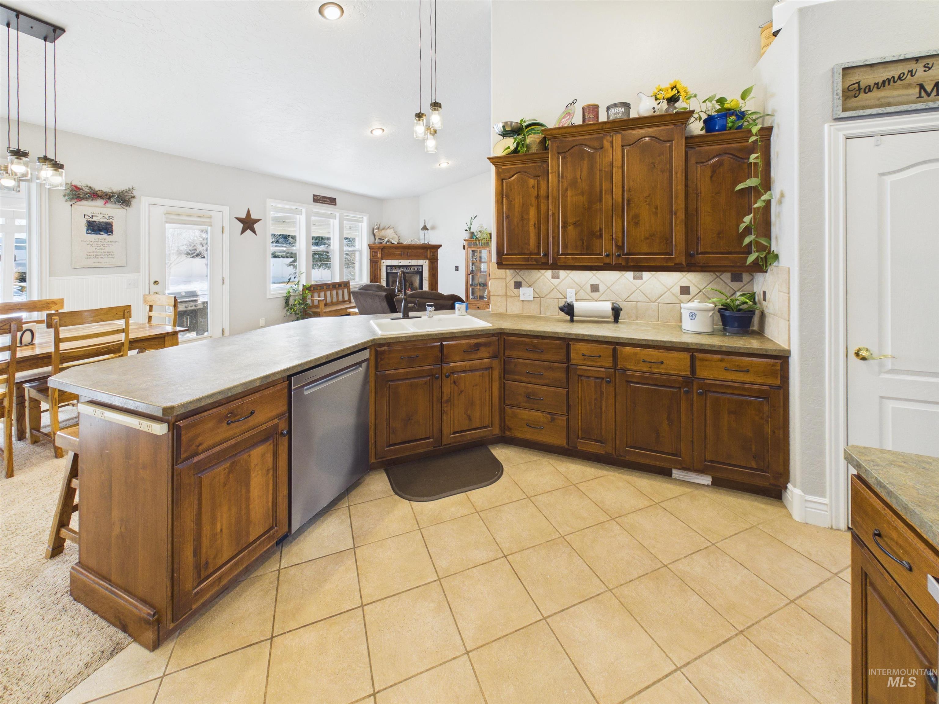 3449 Hiland Ave, Burley, Idaho 83318, 4 Bedrooms, 3 Bathrooms, Residential For Sale, Price $730,000,MLS 98975636