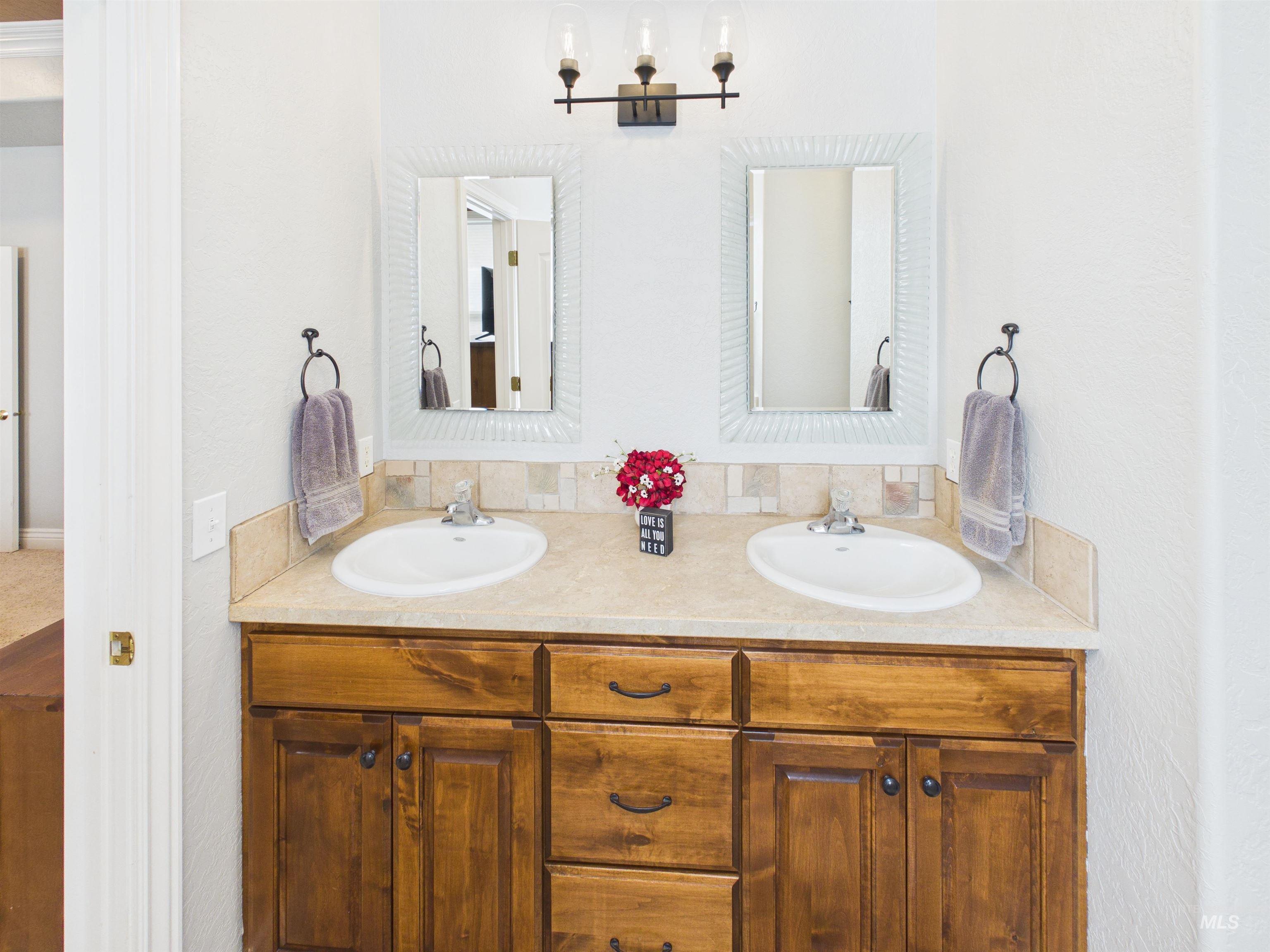 3449 Hiland Ave, Burley, Idaho 83318, 4 Bedrooms, 3 Bathrooms, Residential For Sale, Price $730,000,MLS 98975636