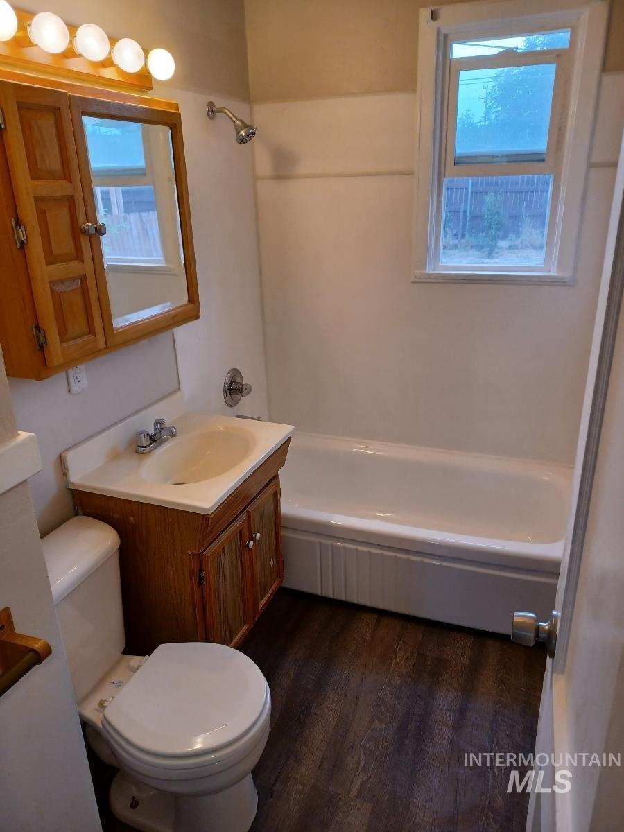 3885 W Pershing, Boise, Idaho 83705, 2 Bedrooms, 1 Bathroom, Rental For Rent, Price $1,385,MLS 98975637