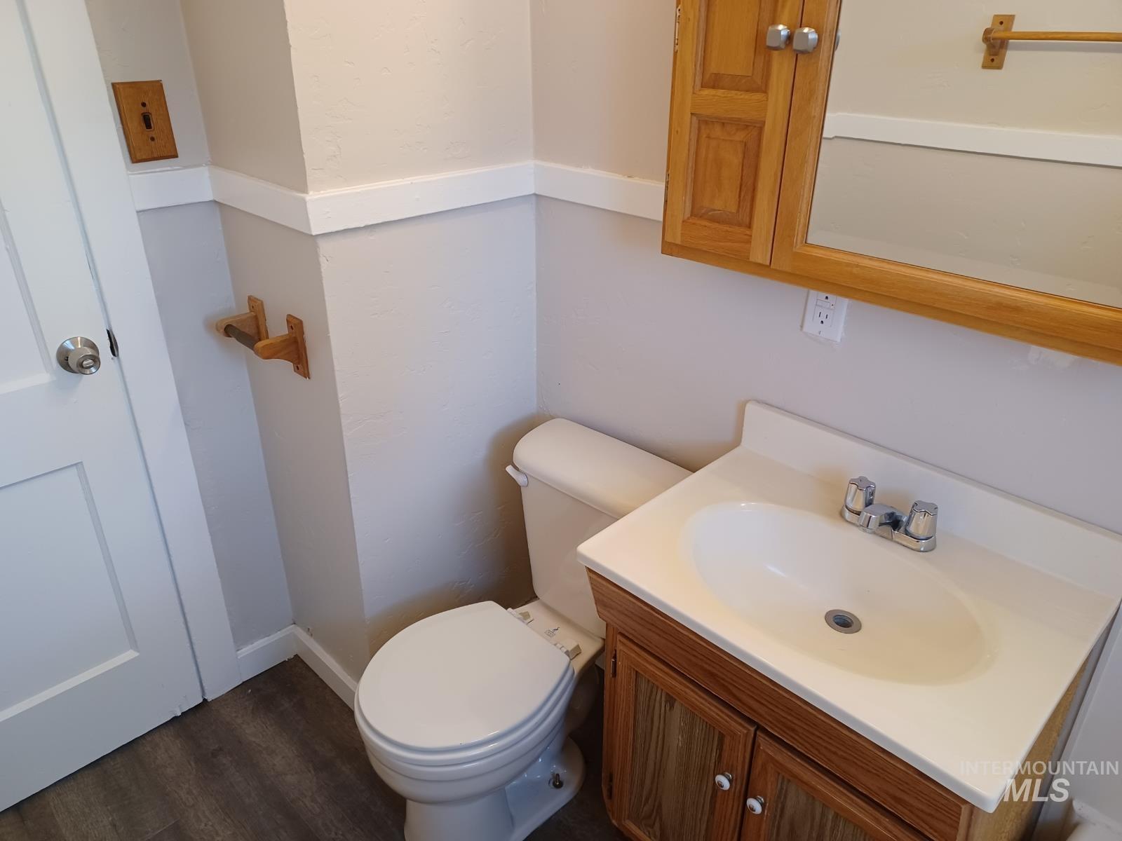 3885 W Pershing, Boise, Idaho 83705, 2 Bedrooms, 1 Bathroom, Rental For Rent, Price $1,385,MLS 98975637