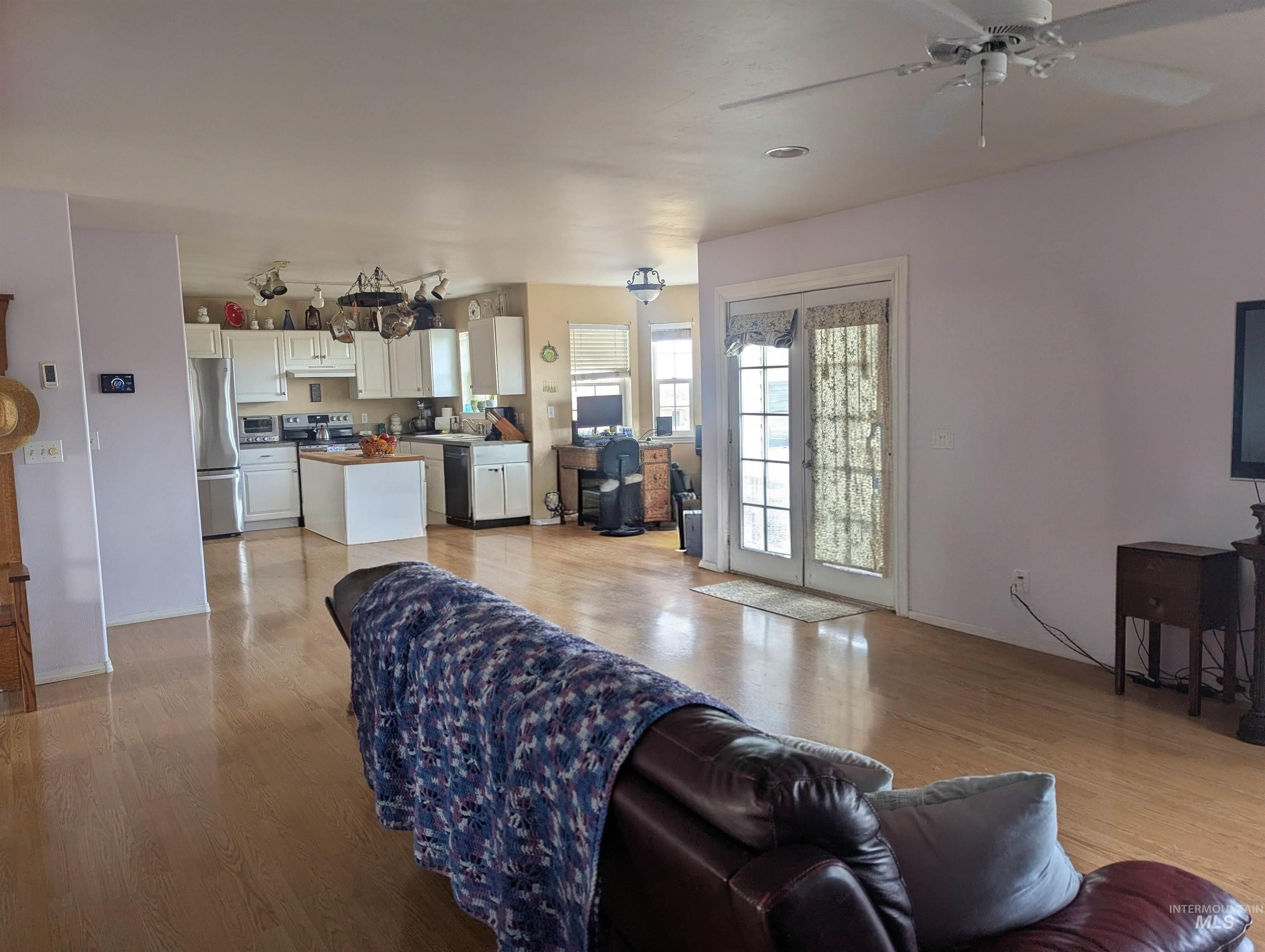 3434E E 4000 N, Kimberly, Idaho 83341, 4 Bedrooms, 2.5 Bathrooms, Residential For Sale, Price $590,000, 98975638