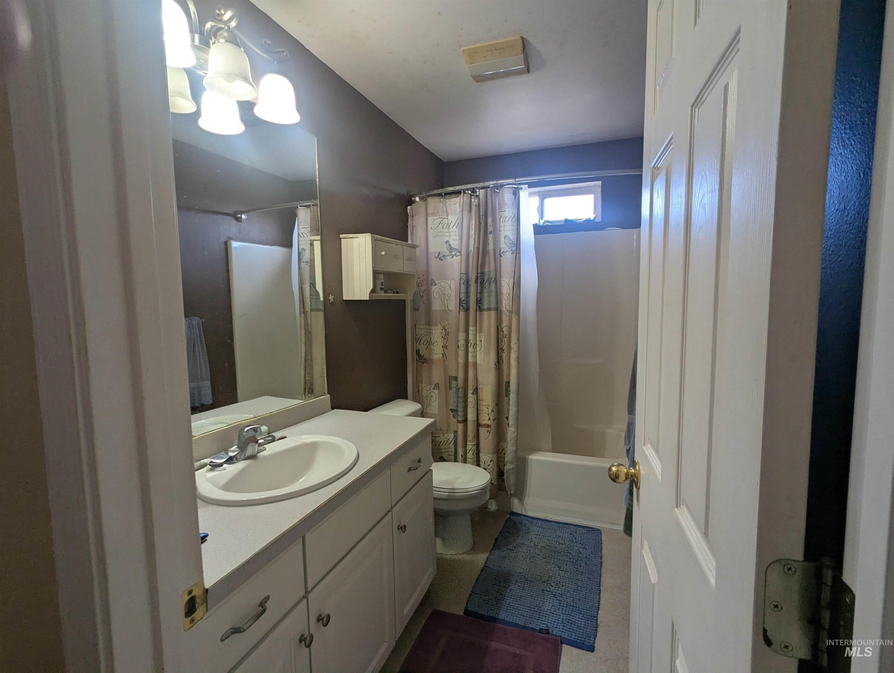 3434E E 4000 N, Kimberly, Idaho 83341, 4 Bedrooms, 2.5 Bathrooms, Residential For Sale, Price $590,000, 98975638