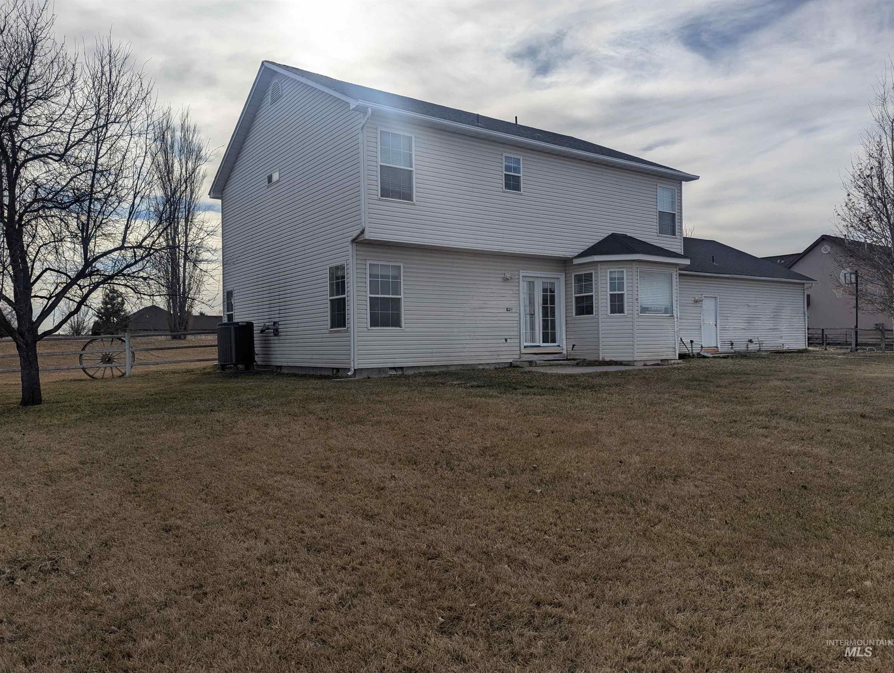 3434E E 4000 N, Kimberly, Idaho 83341, 4 Bedrooms, 2.5 Bathrooms, Residential For Sale, Price $590,000, 98975638