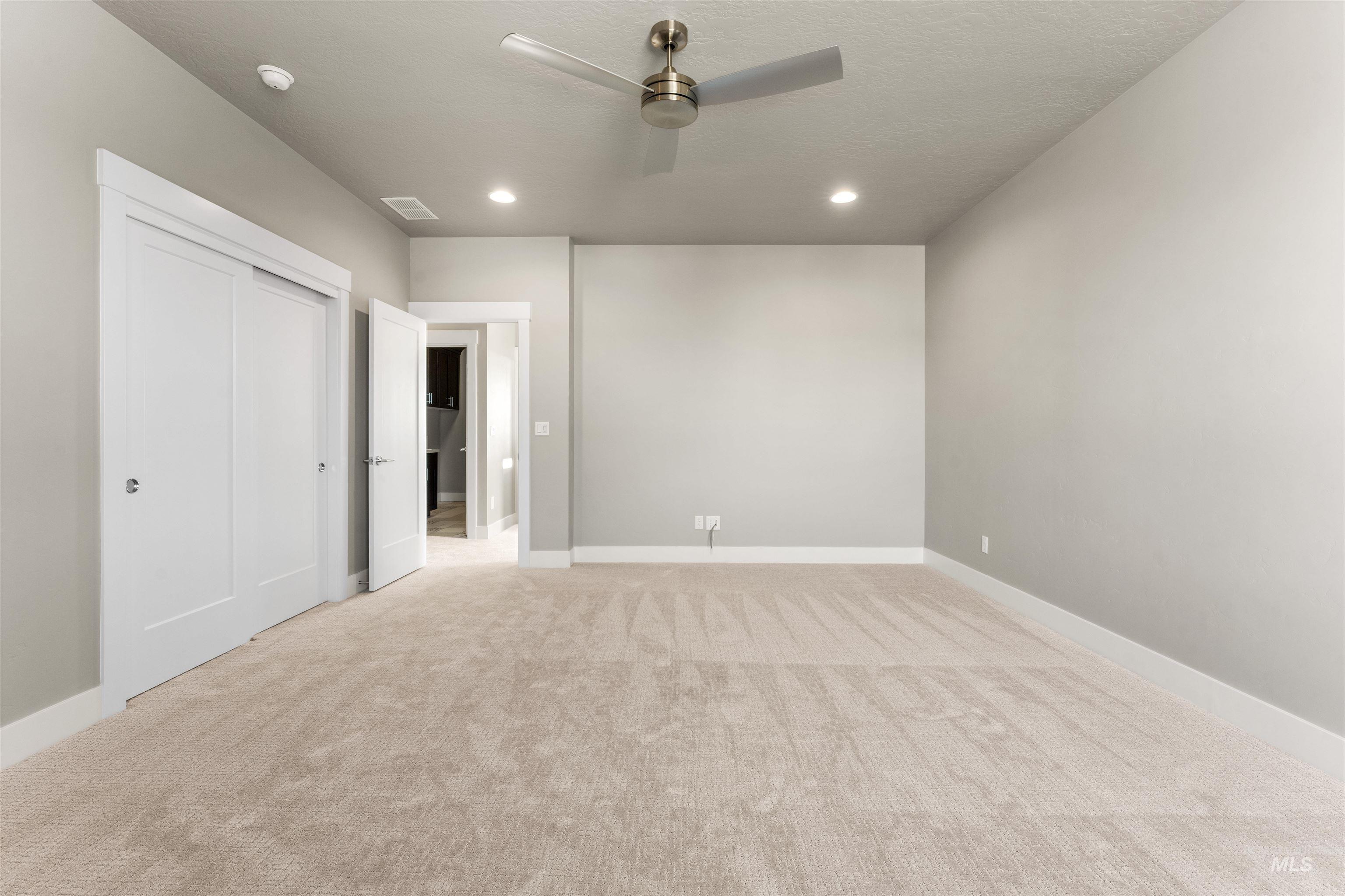 8081 Tandy Cove St, Middleton, Idaho 83644, 6 Bedrooms, 3 Bathrooms, Residential For Sale, Price $699,900,MLS 98975639