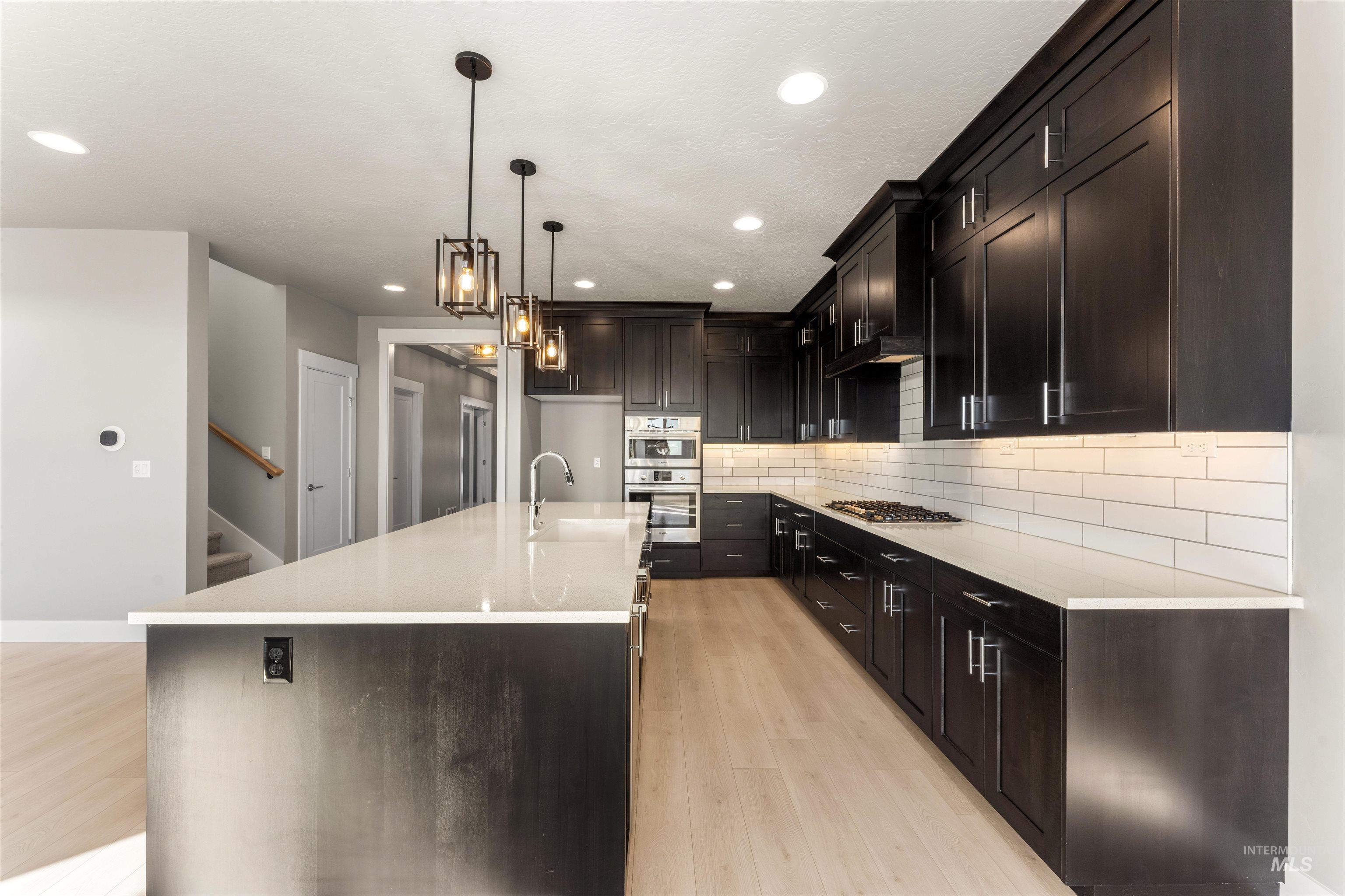 8081 Tandy Cove St, Middleton, Idaho 83644, 6 Bedrooms, 3 Bathrooms, Residential For Sale, Price $699,900,MLS 98975639