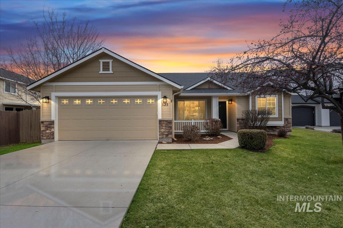 125 E Cassidy Dr, Meridian, Idaho 83646, 4 Bedrooms, 2 Bathrooms, Residential For Sale, Price $427,900,MLS 98975640