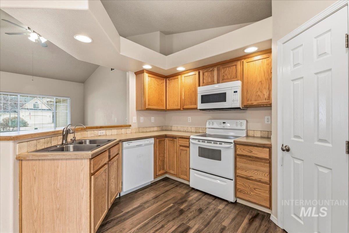 125 E Cassidy Dr, Meridian, Idaho 83646, 4 Bedrooms, 2 Bathrooms, Residential For Sale, Price $427,900,MLS 98975640