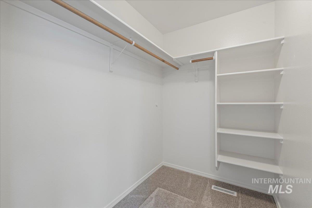 125 E Cassidy Dr, Meridian, Idaho 83646, 4 Bedrooms, 2 Bathrooms, Residential For Sale, Price $427,900,MLS 98975640