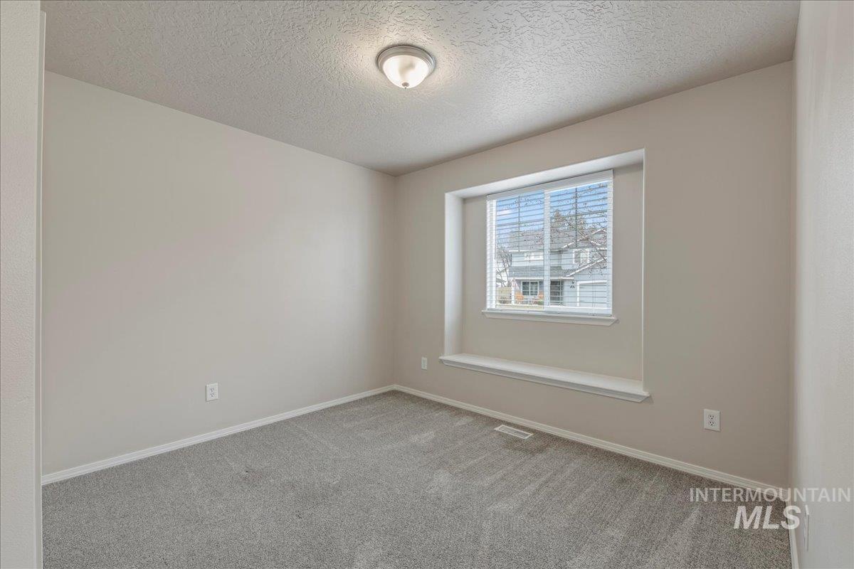 125 E Cassidy Dr, Meridian, Idaho 83646, 4 Bedrooms, 2 Bathrooms, Residential For Sale, Price $427,900,MLS 98975640