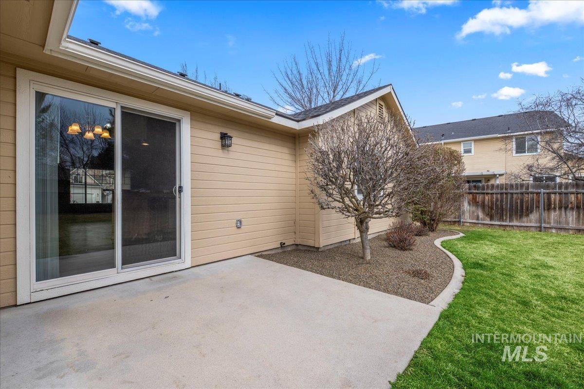 125 E Cassidy Dr, Meridian, Idaho 83646, 4 Bedrooms, 2 Bathrooms, Residential For Sale, Price $427,900,MLS 98975640