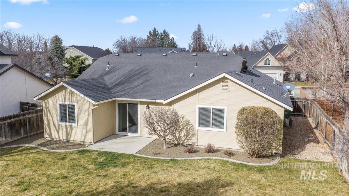 125 E Cassidy Dr, Meridian, Idaho 83646, 4 Bedrooms, 2 Bathrooms, Residential For Sale, Price $427,900,MLS 98975640