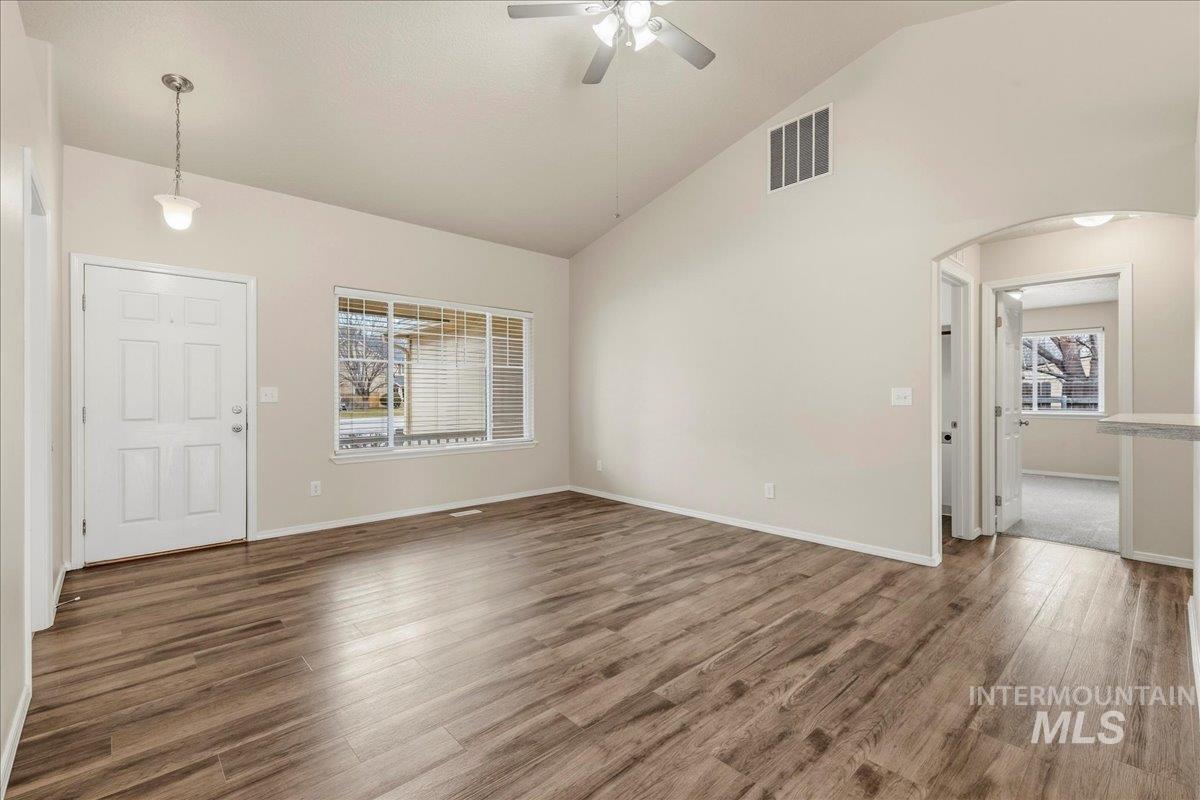 125 E Cassidy Dr, Meridian, Idaho 83646, 4 Bedrooms, 2 Bathrooms, Residential For Sale, Price $427,900,MLS 98975640