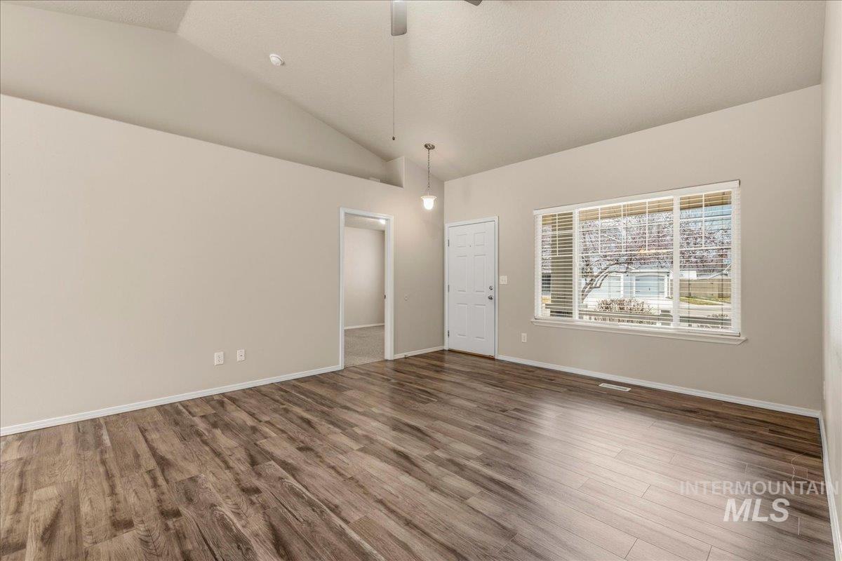 125 E Cassidy Dr, Meridian, Idaho 83646, 4 Bedrooms, 2 Bathrooms, Residential For Sale, Price $427,900,MLS 98975640