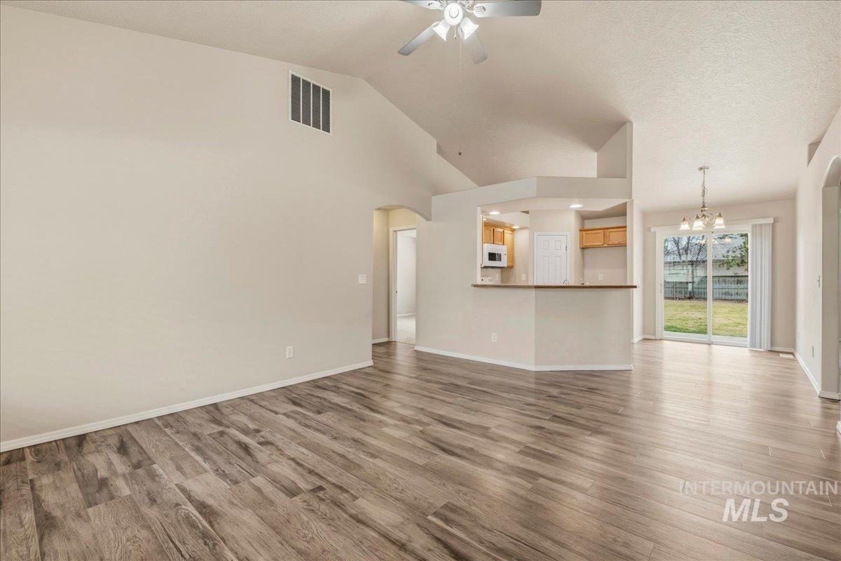 125 E Cassidy Dr, Meridian, Idaho 83646, 4 Bedrooms, 2 Bathrooms, Residential For Sale, Price $427,900,MLS 98975640