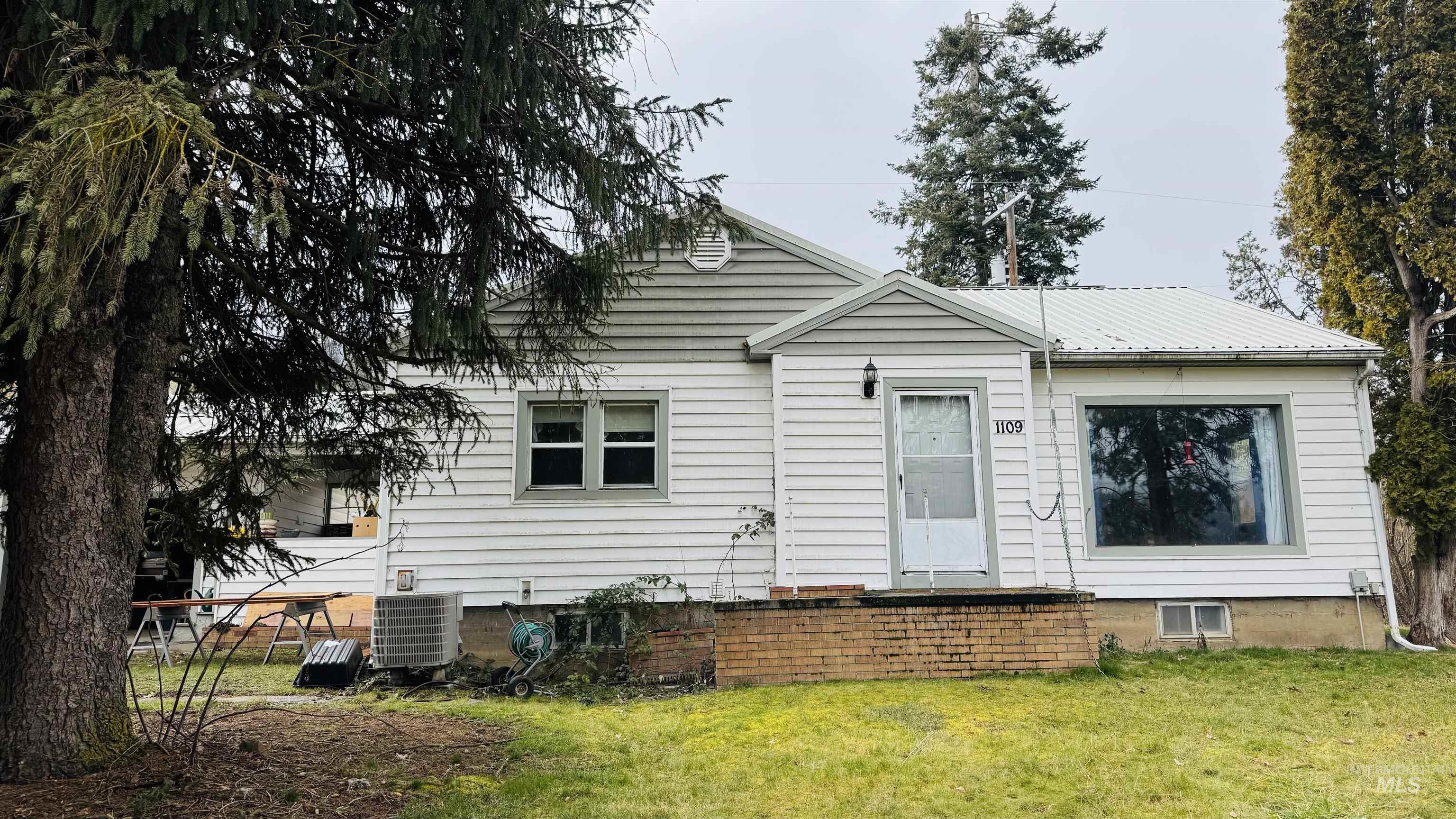 1109 3rd Street, Kamiah, Idaho 83536, 2 Bedrooms, 1.5 Bathrooms, Residential For Sale, Price $295,000,MLS 98975645