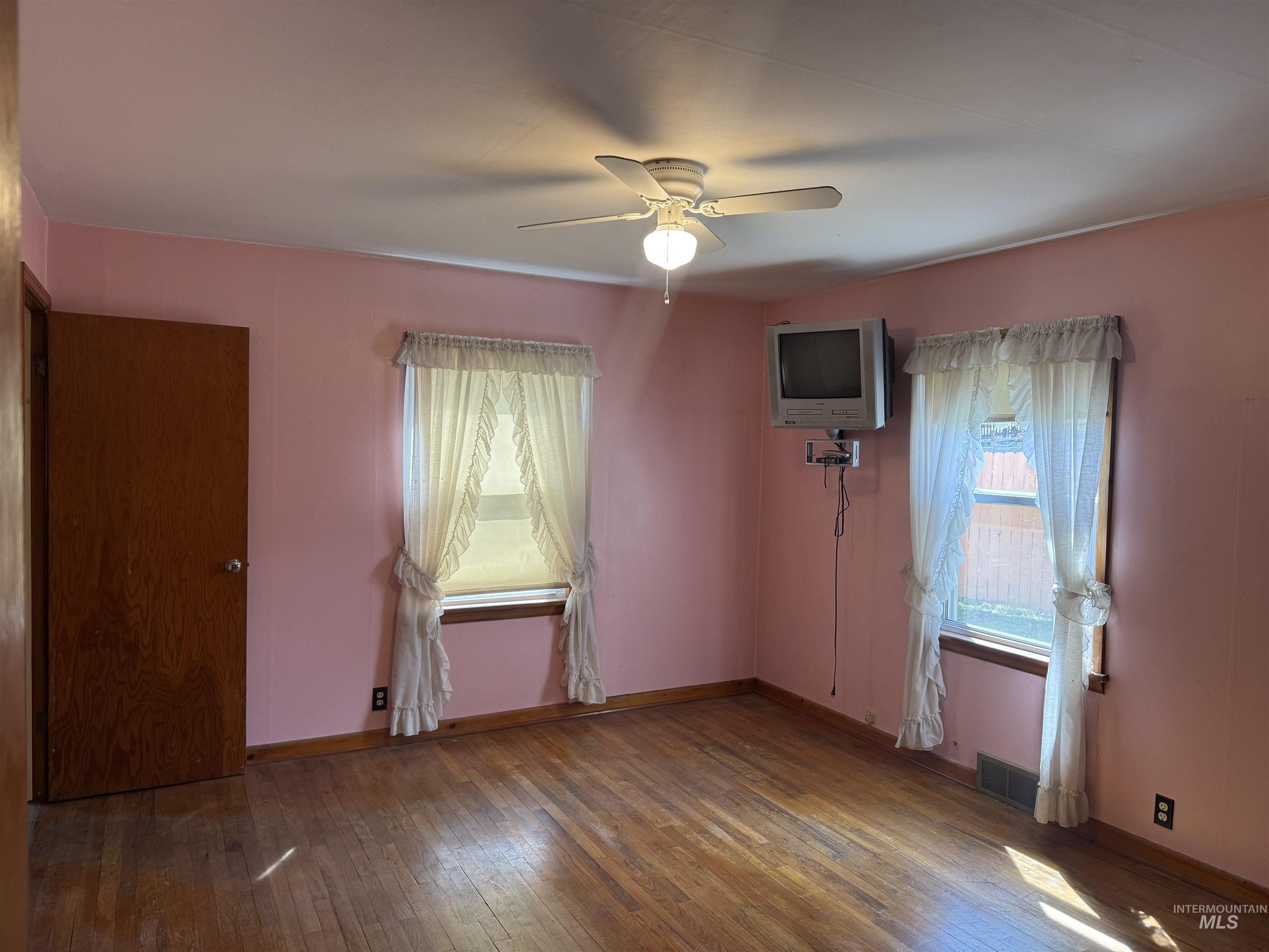 1109 3rd Street, Kamiah, Idaho 83536, 2 Bedrooms, 1.5 Bathrooms, Residential For Sale, Price $295,000,MLS 98975645