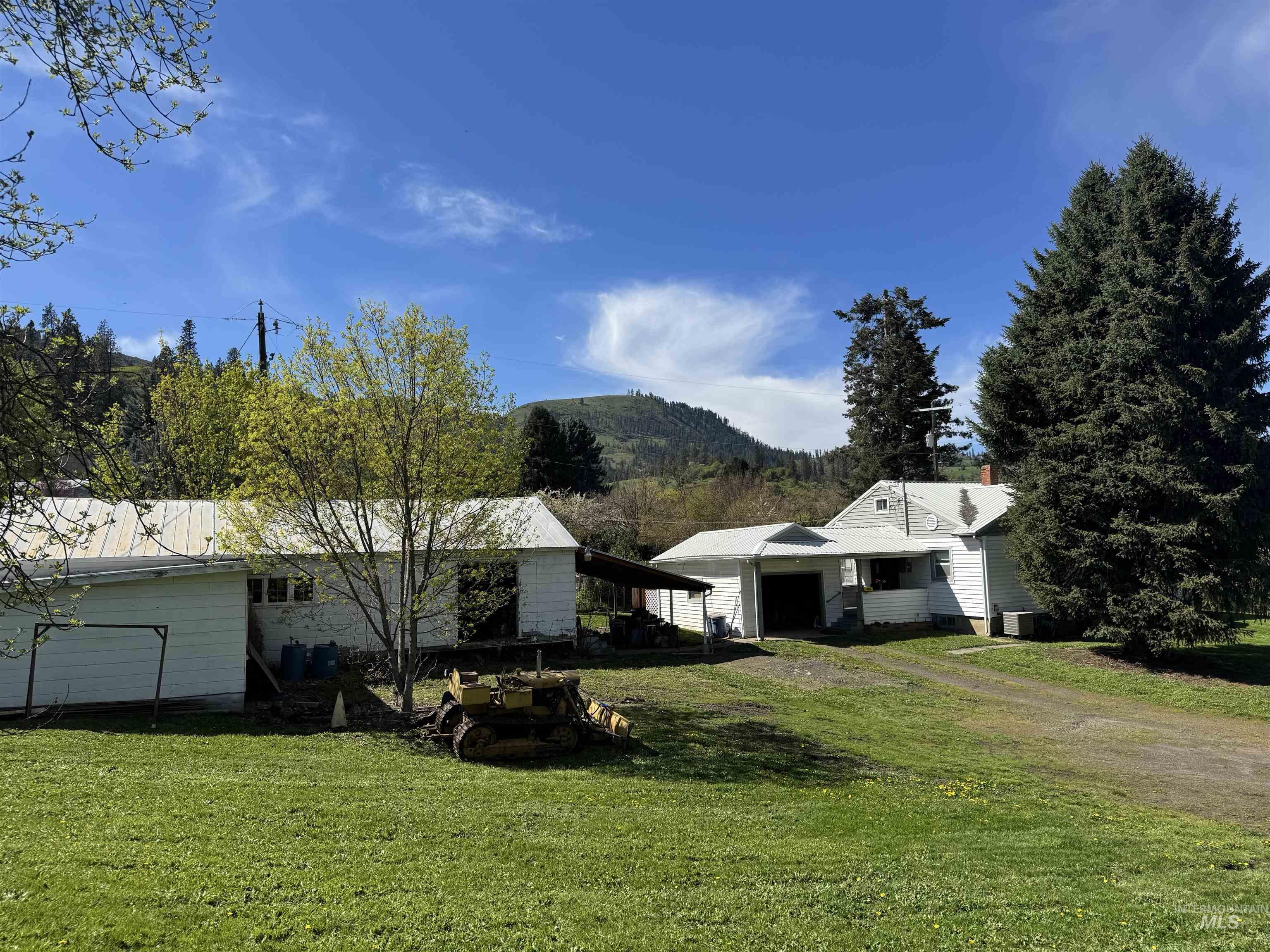 1109 3rd Street, Kamiah, Idaho 83536, 2 Bedrooms, 1.5 Bathrooms, Residential For Sale, Price $295,000,MLS 98975645