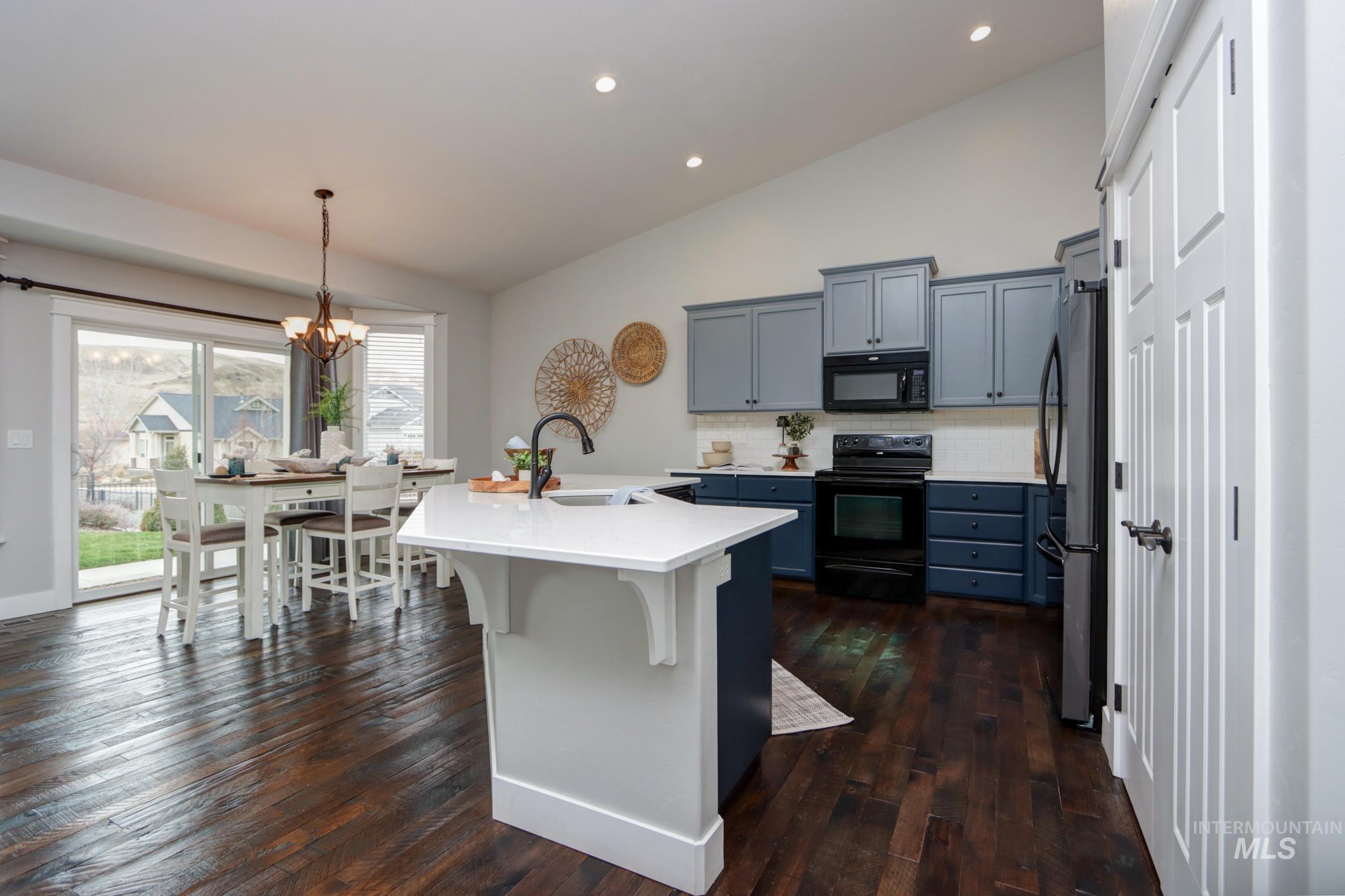 18233 N Highfield Way, Boise, Idaho 83714, 3 Bedrooms, 2 Bathrooms, Residential For Sale, Price $525,000,MLS 98975646