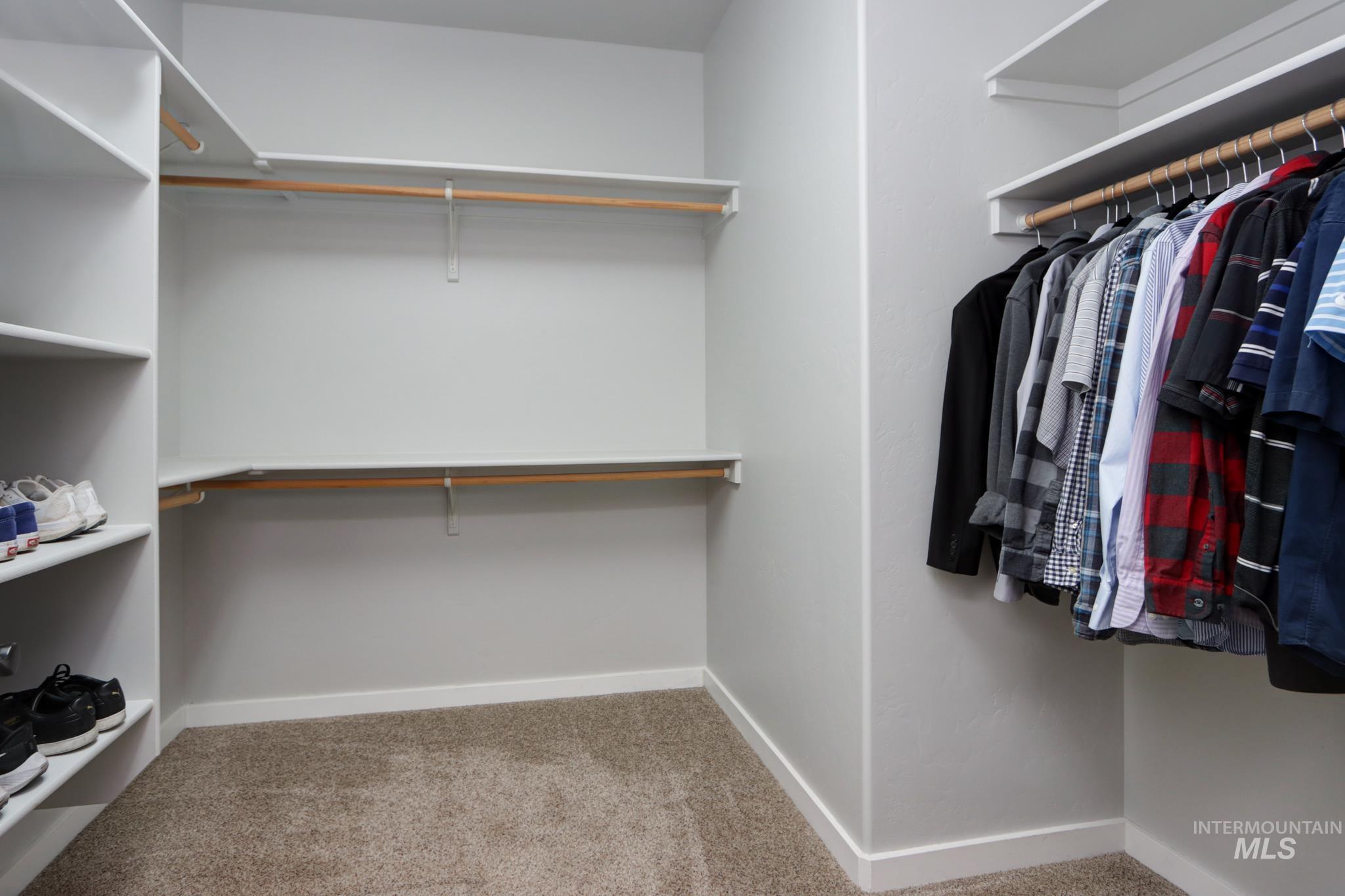 18233 N Highfield Way, Boise, Idaho 83714, 3 Bedrooms, 2 Bathrooms, Residential For Sale, Price $525,000,MLS 98975646