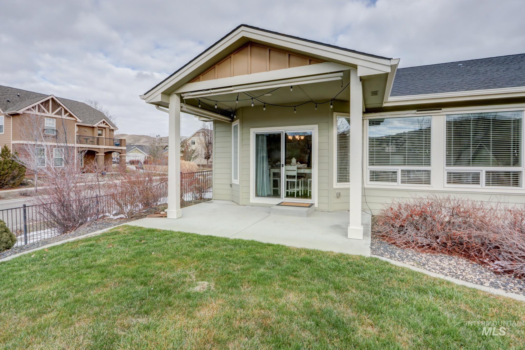 18233 N Highfield Way, Boise, Idaho 83714, 3 Bedrooms, 2 Bathrooms, Residential For Sale, Price $525,000,MLS 98975646