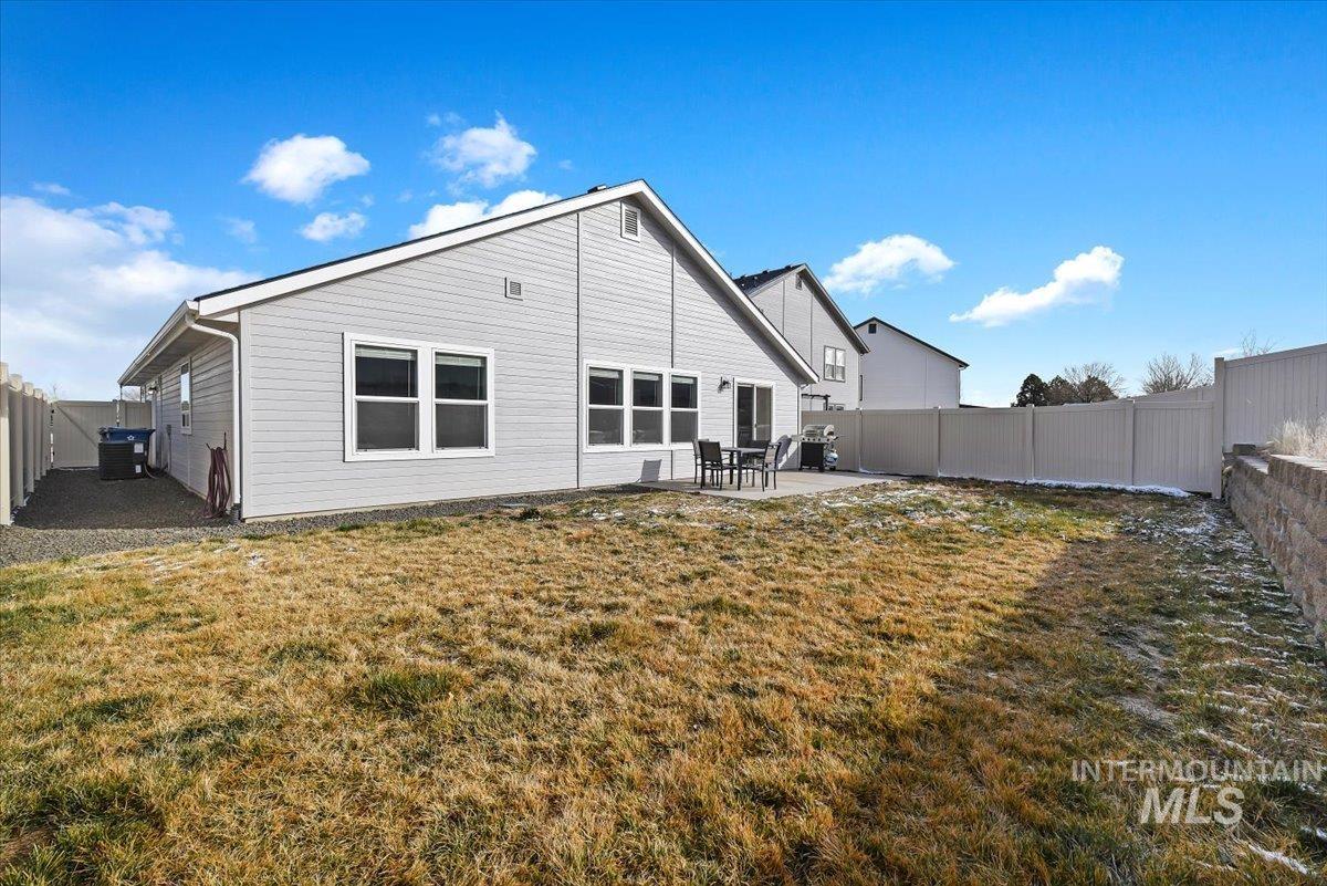 4155 E Eagle Ridge Dr, Nampa, Idaho 83686, 3 Bedrooms, 2 Bathrooms, Residential For Sale, Price $399,000,MLS 98975656