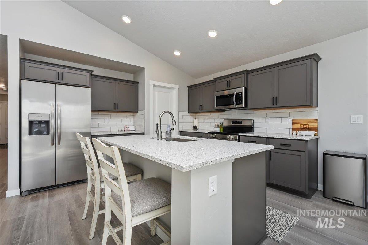 4155 E Eagle Ridge Dr, Nampa, Idaho 83686, 3 Bedrooms, 2 Bathrooms, Residential For Sale, Price $399,000,MLS 98975656