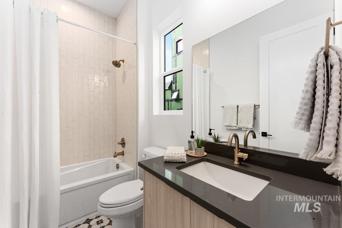 6165 E Prominence Ct., Boise, Idaho 83716, 4 Bedrooms, 4.5 Bathrooms, Residential For Sale, Price $2,514,707,MLS 98975657