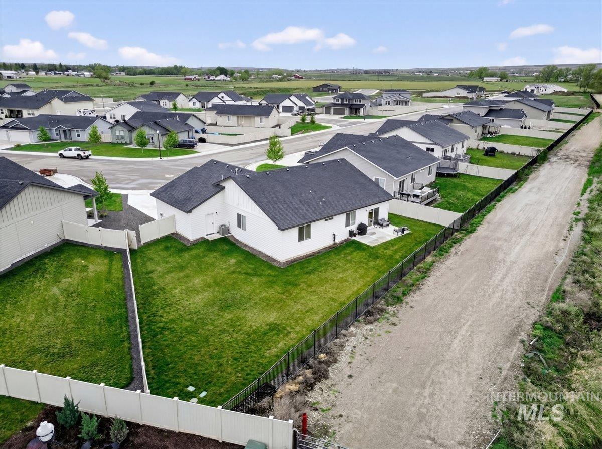 501 Grand Harvest Ave, New Plymouth, Idaho 83655, 4 Bedrooms, 2 Bathrooms, Residential For Sale, Price $449,000,MLS 98975658