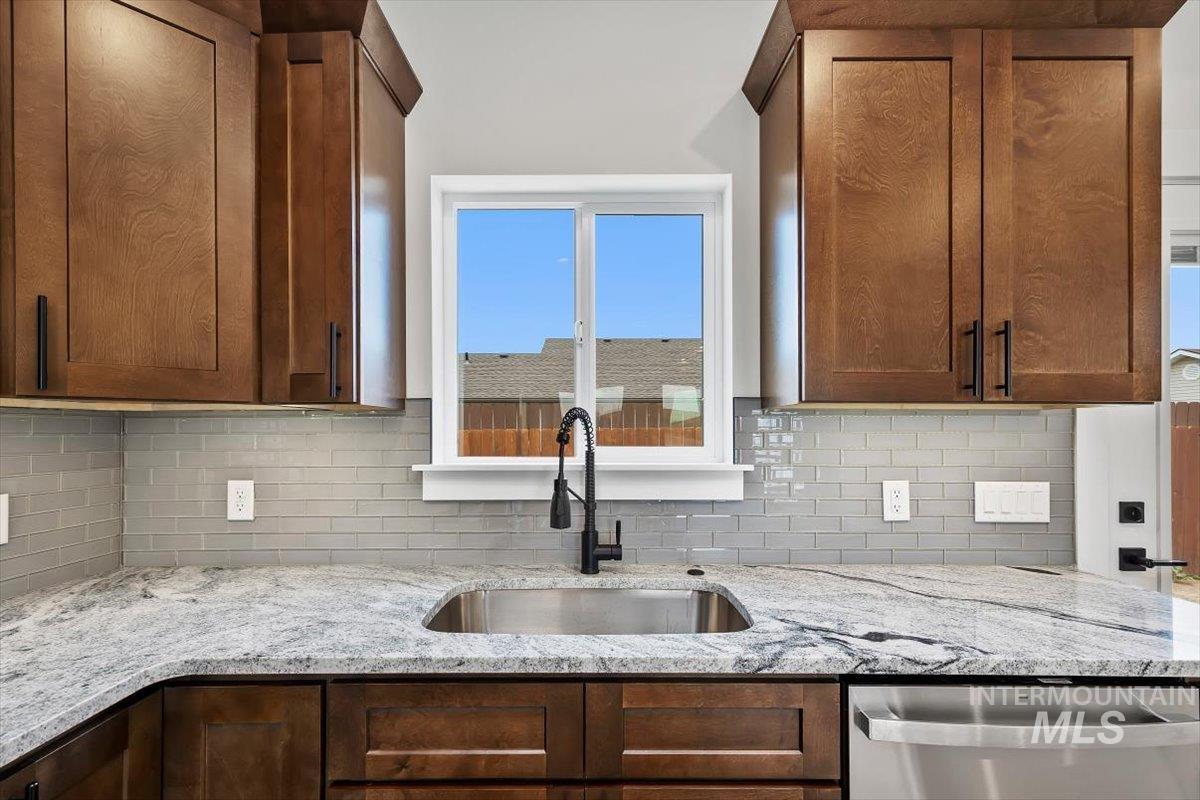 375 Locust Street, Hazelton, Idaho 83335, 3 Bedrooms, 2 Bathrooms, Residential For Sale, Price $365,000, 98975660