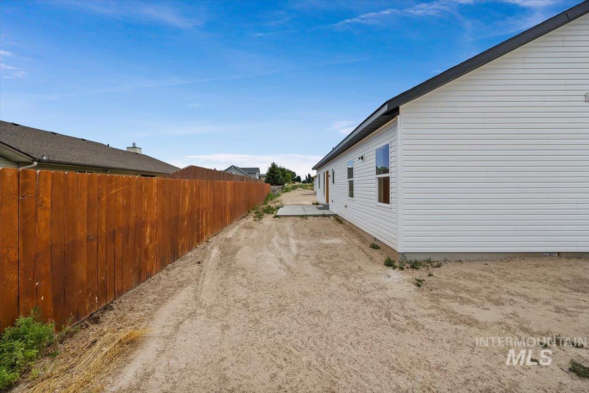 375 Locust Street, Hazelton, Idaho 83335, 3 Bedrooms, 2 Bathrooms, Residential For Sale, Price $365,000, 98975660