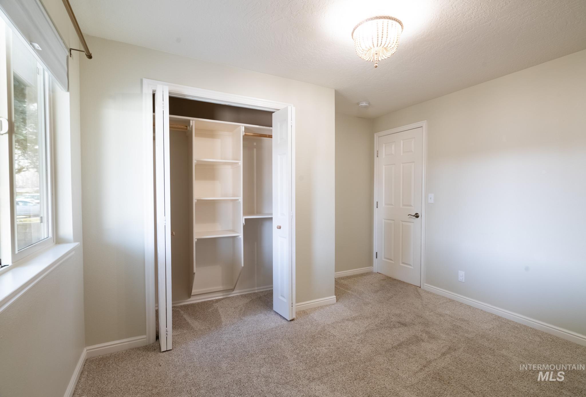 6 S Canyon Drive, Middleton, Idaho 83644, 3 Bedrooms, 3 Bathrooms, Residential For Sale, Price $410,000,MLS 98975666